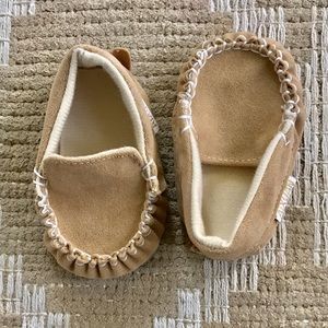 Baby leather soft sole shoes NWOT